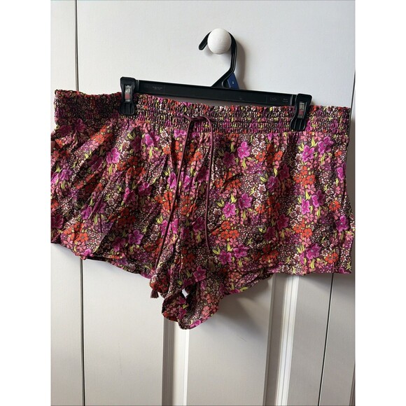 NWT Victoria’s Secret Sleep Shorts Drawstring Bottom Cotton size XL - Picture 2 of 4